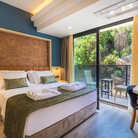 Amossia Elite Boutique Hotel 2*