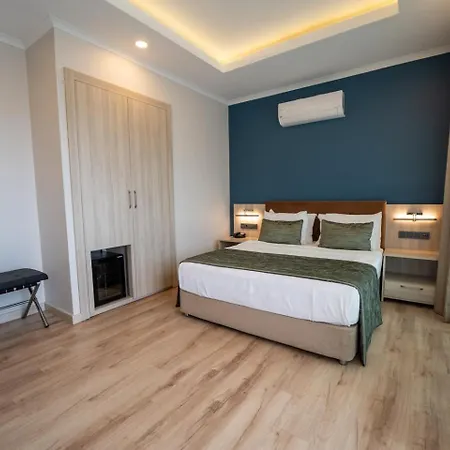 호텔 Amossia Elite Hotel 투룬치
