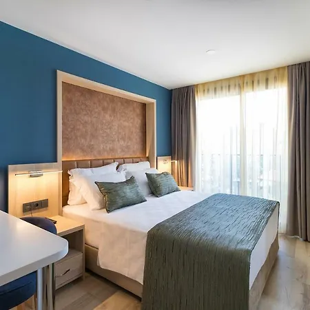 מלון Amossia Elite Boutique 2*