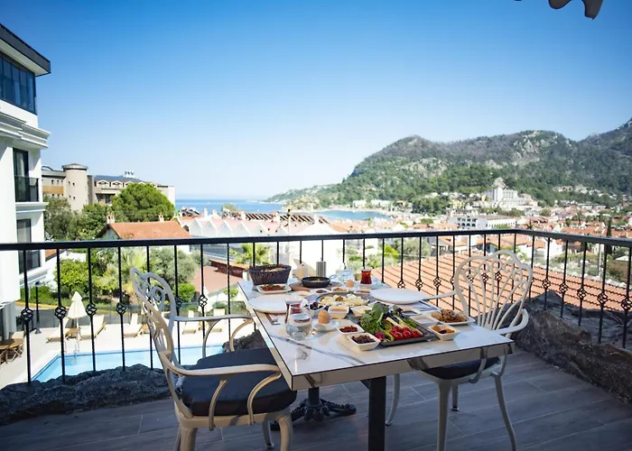 Amossia Elite Boutique Hotell 2*