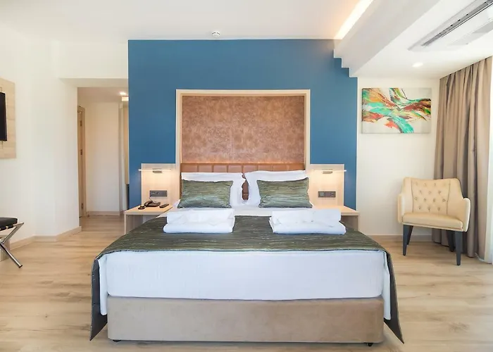 Amossia Elite Boutique Hotell 2*